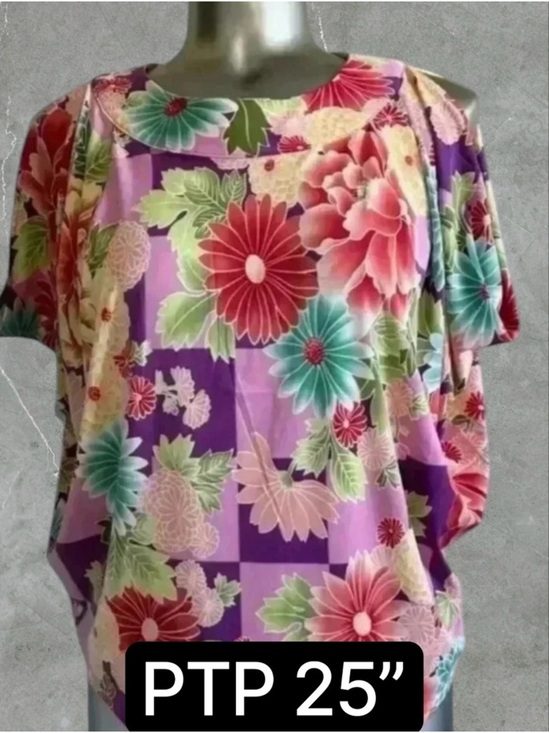 BCBGMaxAzria Tops - 🆕BCBGMaxAzria Floral  Print Top